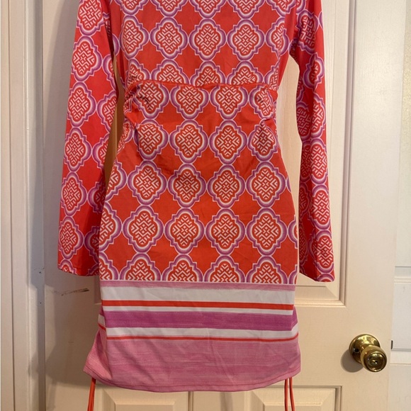 “CABANA LIFE” Coral Geo Rash Guard Cover Up - Picture 12 of 14